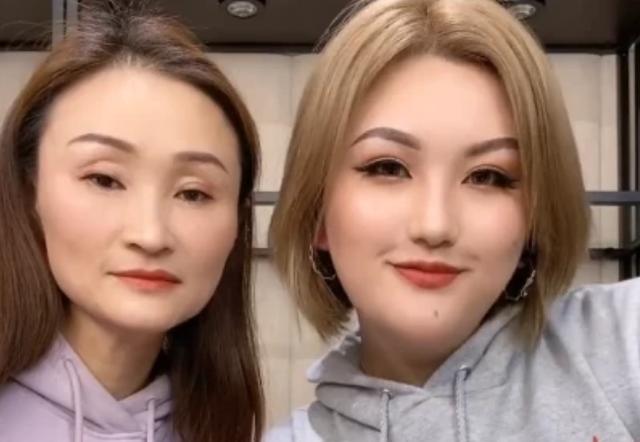赤木刚宪妈妈首次出镜,50岁年纪像30岁,原来韩美娟岳母这么年轻
