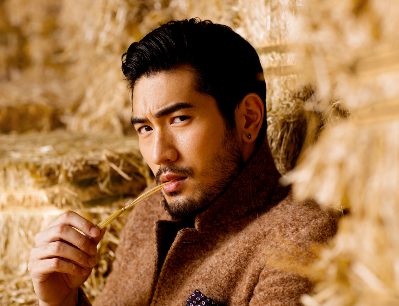 对剧组的马都非常抱歉,如此温和的高以翔,却在35岁被按下终止键