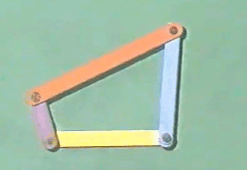 (曲柄摇杆)(曲柄滑块)这是蒸汽火车上连杆结构:这是用乐高积木搭出来