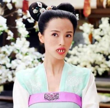 当初丑出天际,如今美成仙女