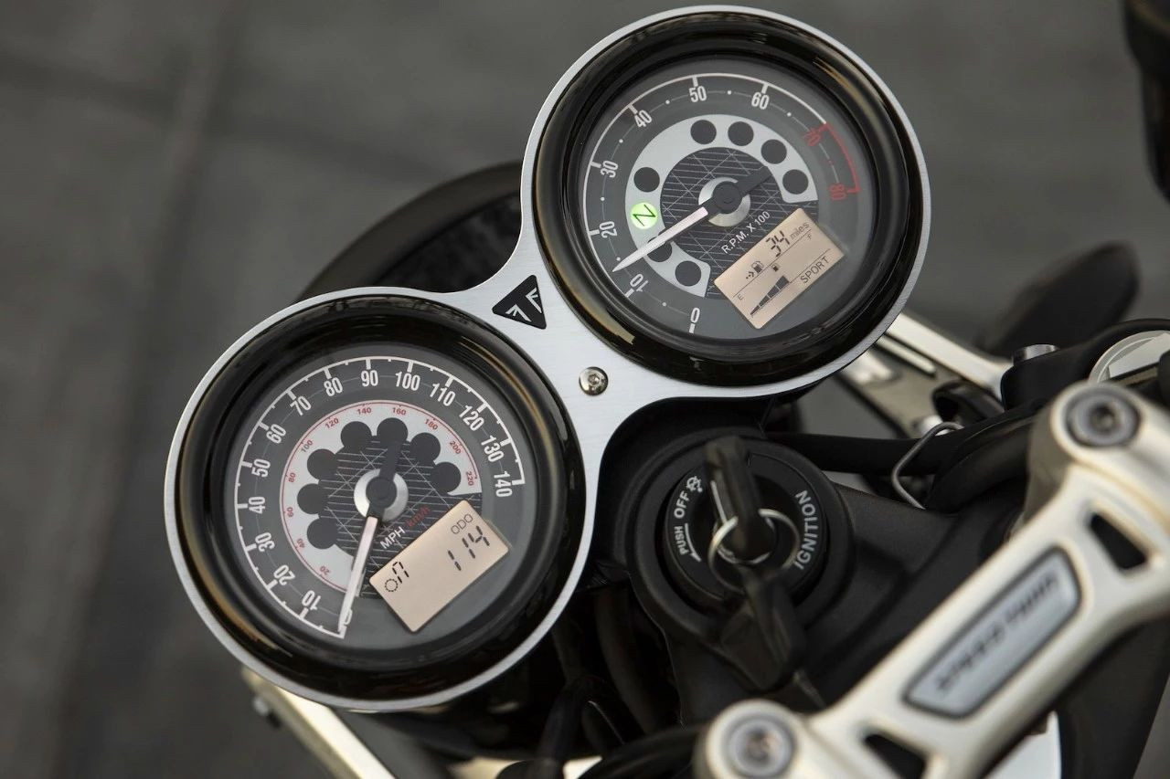 新车解析:刚刚发布的凯旋speed twin速度双缸怎么样?