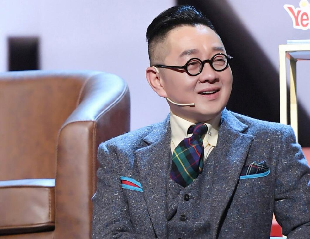 《吐槽大会4》最狠的吐槽:张绍刚穿裙子,李佳琦看一次尴尬一次