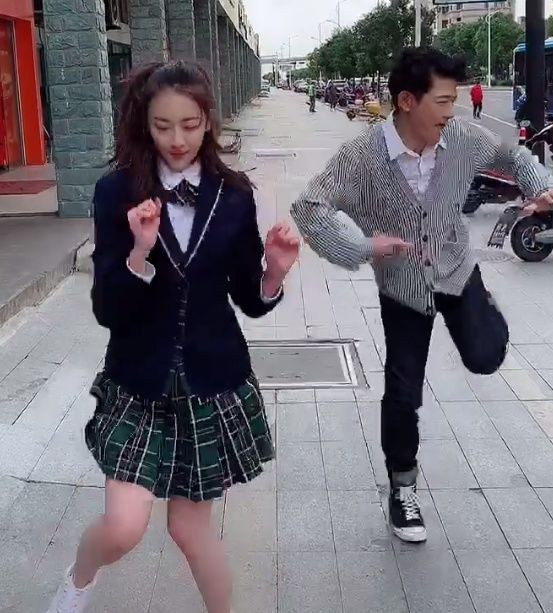 有种"神颜"叫矢野浩二的女儿,看到20岁女儿颜值:上帝太偏心