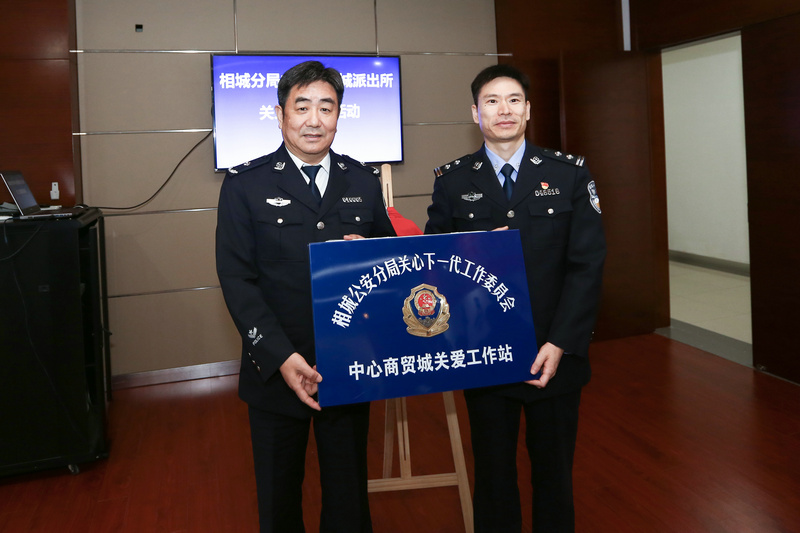 “剑胆文心”警界六人书画展暨苏州公安书画名家邀请展开幕