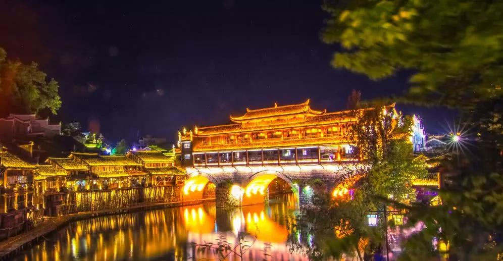 沱江丽影,灯火凤凰