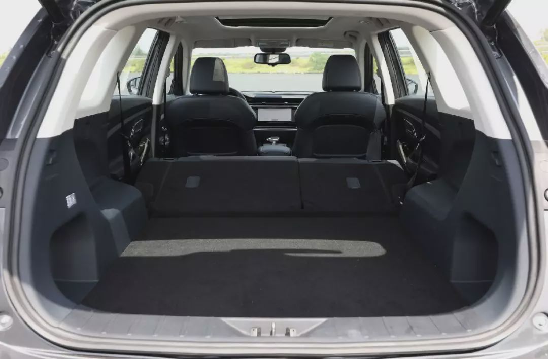 下一匹SUV黑马诞生，7.77万起售，刷屏了半年的欧尚X7上市了