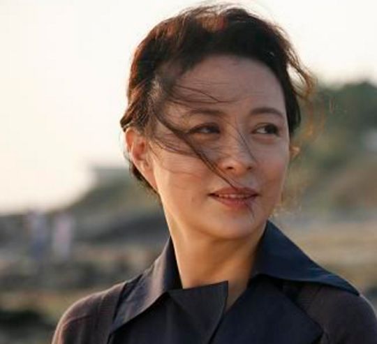 刘佳近照曝光出道40年零绯闻丈夫为人低调身份显赫