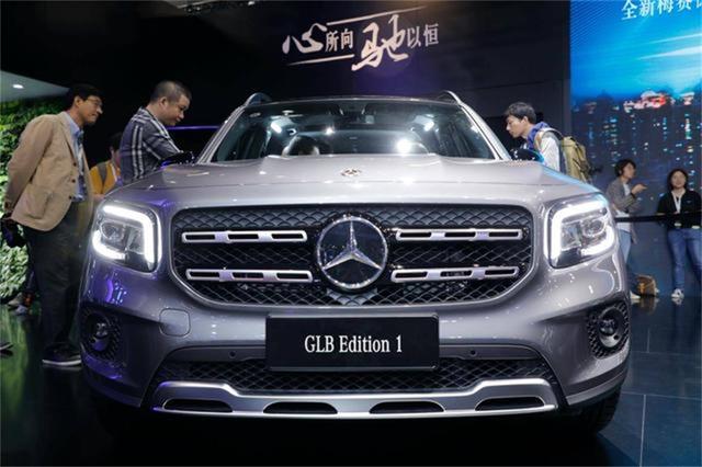 奔驰5+2座豪华SUV GLB上市，主打家用市场，高性价比30万起售