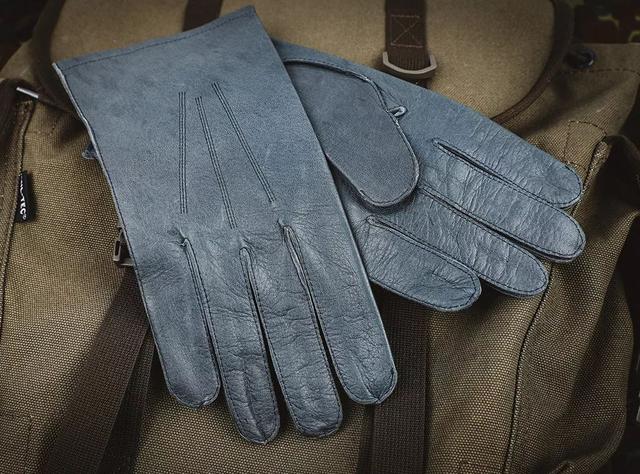 德军原品 | 从二战用到今天,德军现役羊皮手套到货,速抢