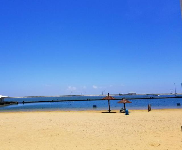 上海最大"人造沙滩",沙子运自海南,海水全靠人工净化