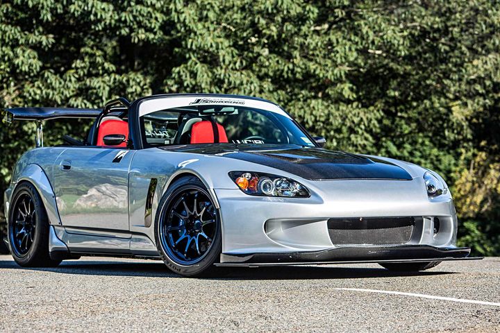 精心改装2005版日产s2000 凸显绅士风格