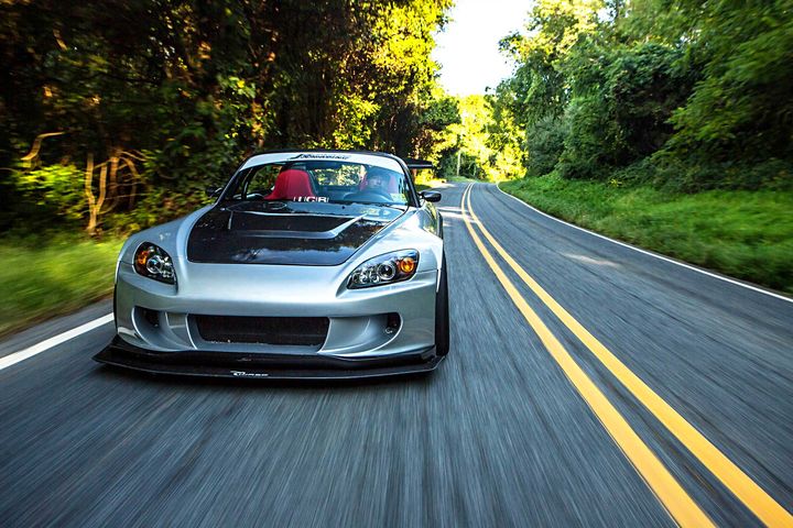 精心改装2005版日产s2000 凸显绅士风格