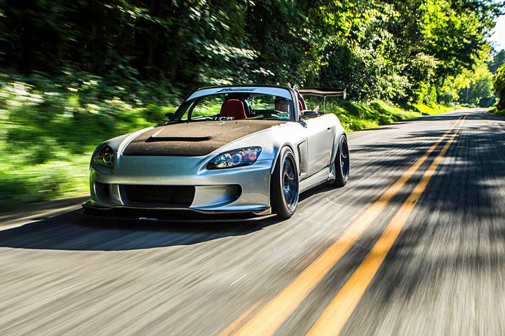 精心改装2005版日产s2000 凸显绅士风格