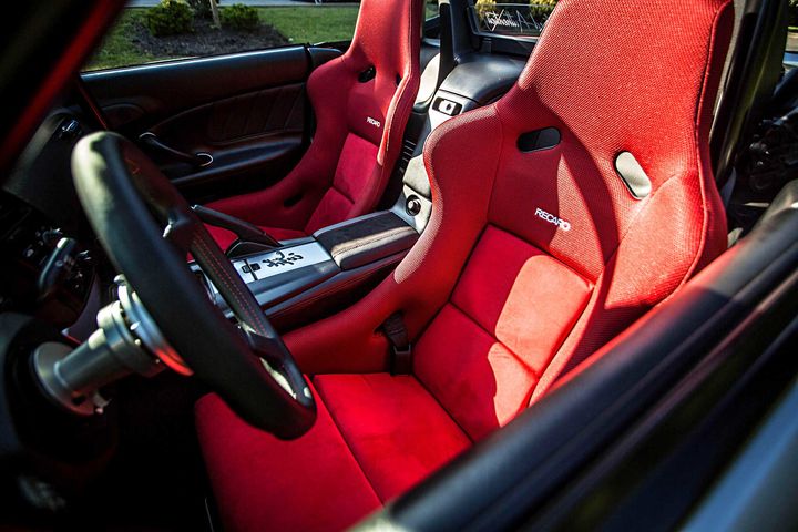 精心改装2005版日产s2000 凸显绅士风格