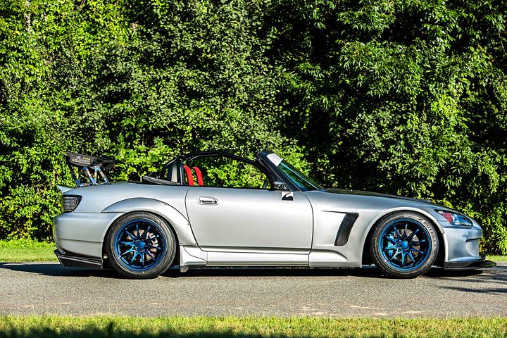 精心改装2005版日产s2000 凸显绅士风格