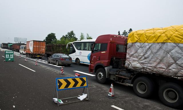 刘言芝并非首个被索要天价施救费的车主.