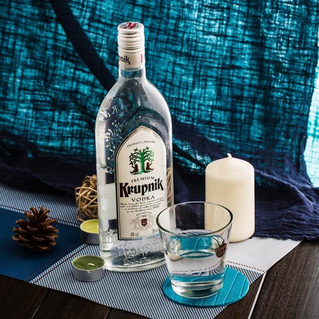 喝1斤白酒开飞机,80名战友被烈焰吞噬|伏特加|飞行员|战友_新浪新闻