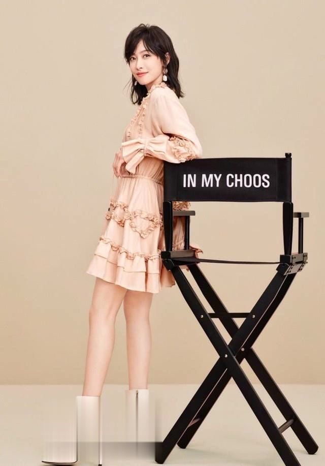 雪莉走后近1月她终于恢复状态穿抹茶裤秀长腿站姿却没人敢学