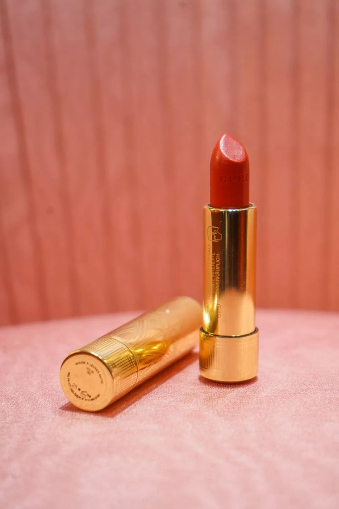 古驰倾色华缎唇膏