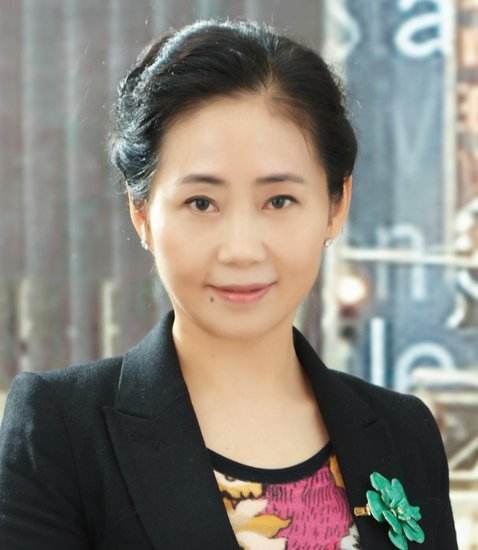 身家125亿江苏女富豪,宝马奥迪合作伙伴,座驾却很低调