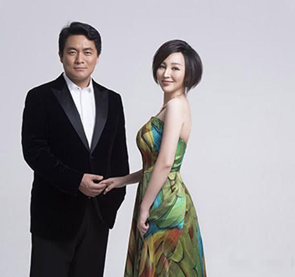 导演郭靖宇太会省钱了,他拍的戏主角是亲弟弟,配角还有自己老婆