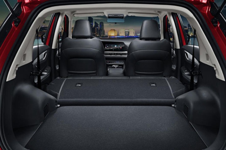 自媒体 正文驾乘空间同样也是消费者较为关注的地方,得益于长安cs55