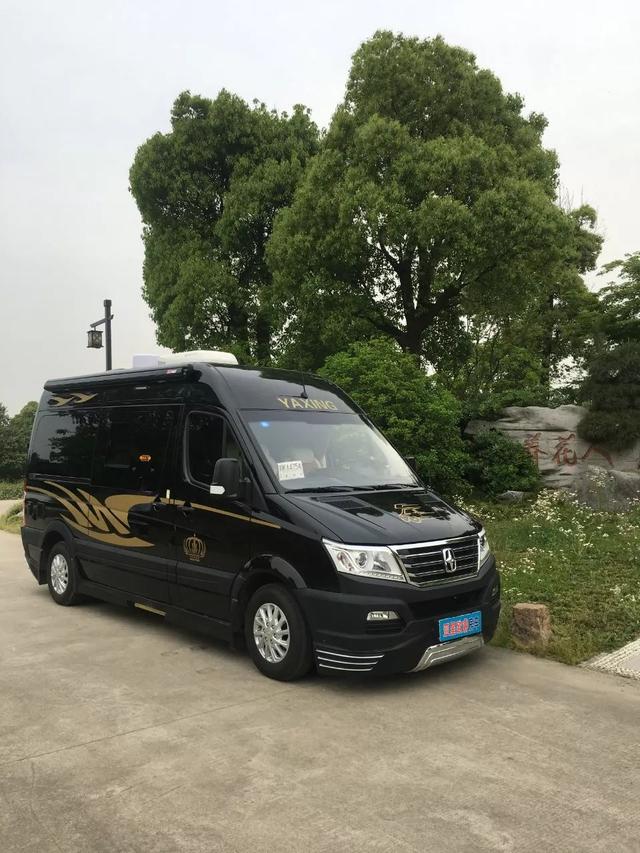 亚星欧睿长轴B型房车，接受多种定制款 打造独属于自己的房车