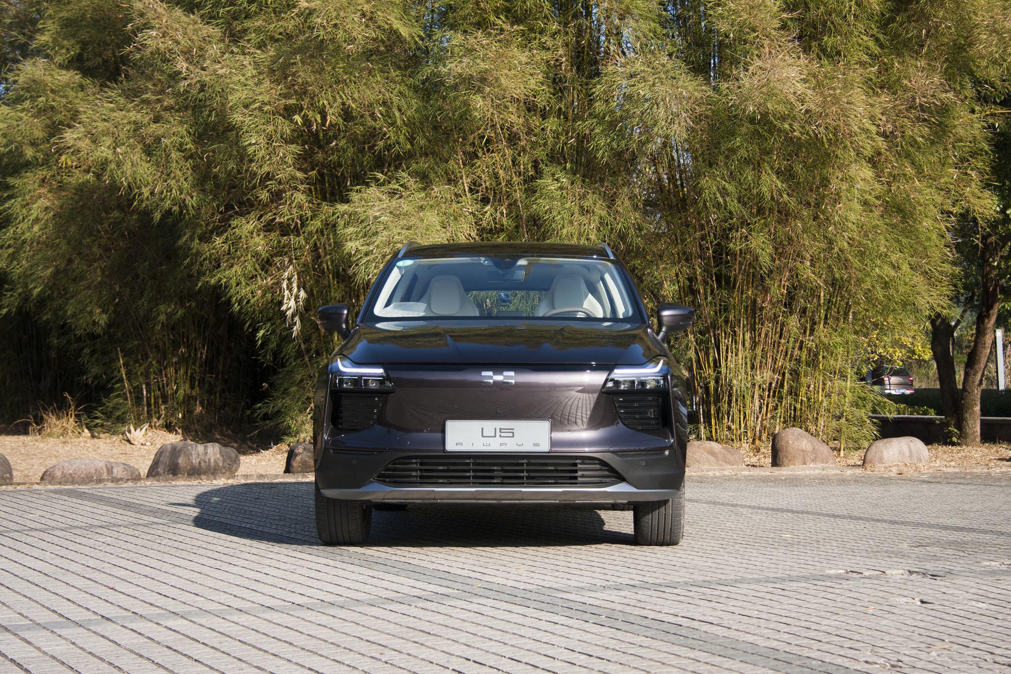 抢先体验,不玩浮夸噱头的爱驰u5要做最靠谱的新势力电动车-新浪汽车