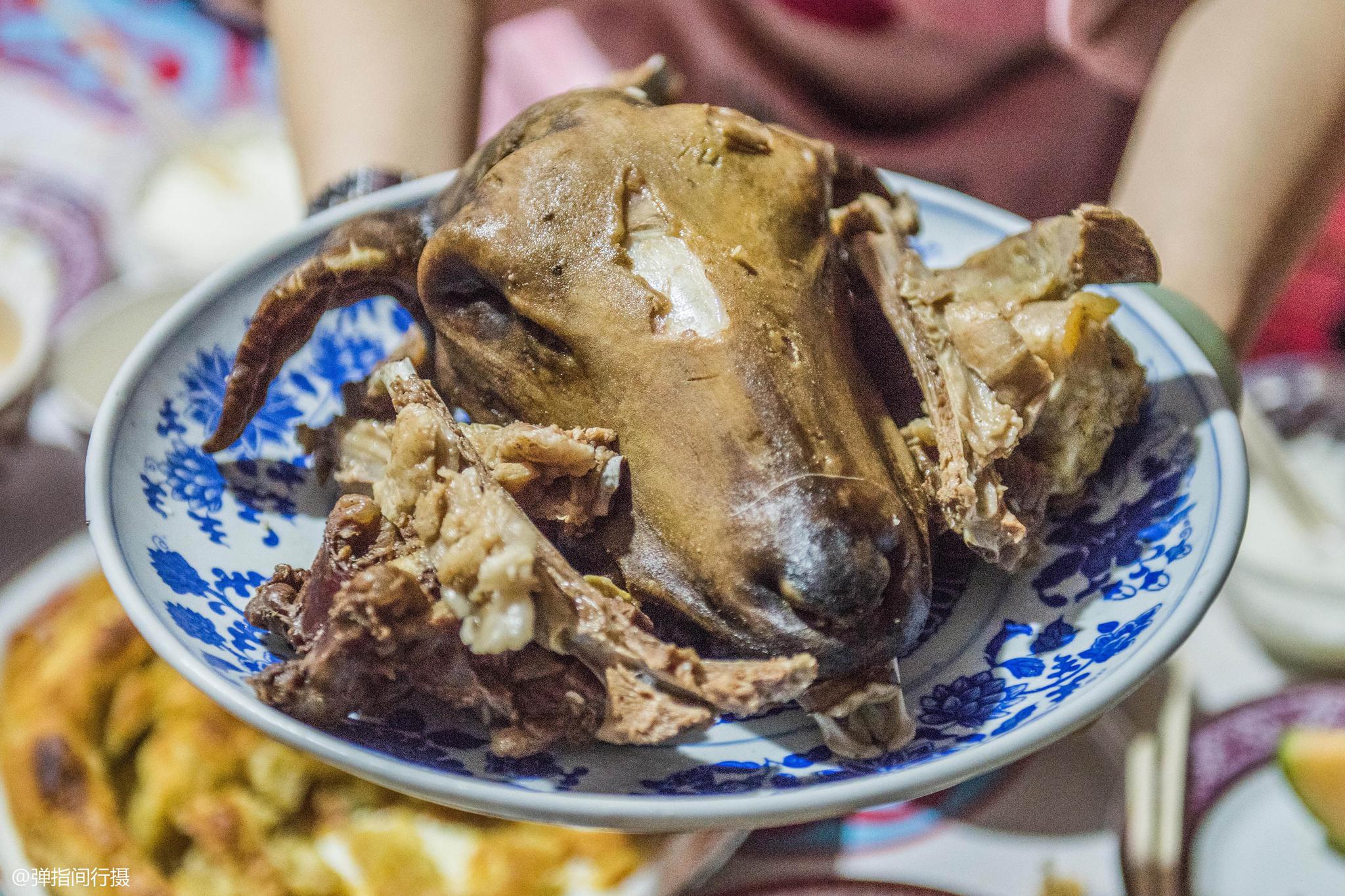 吃牛粪饼睡通铺与帕米尔高原牧民同吃同住我终生难忘
