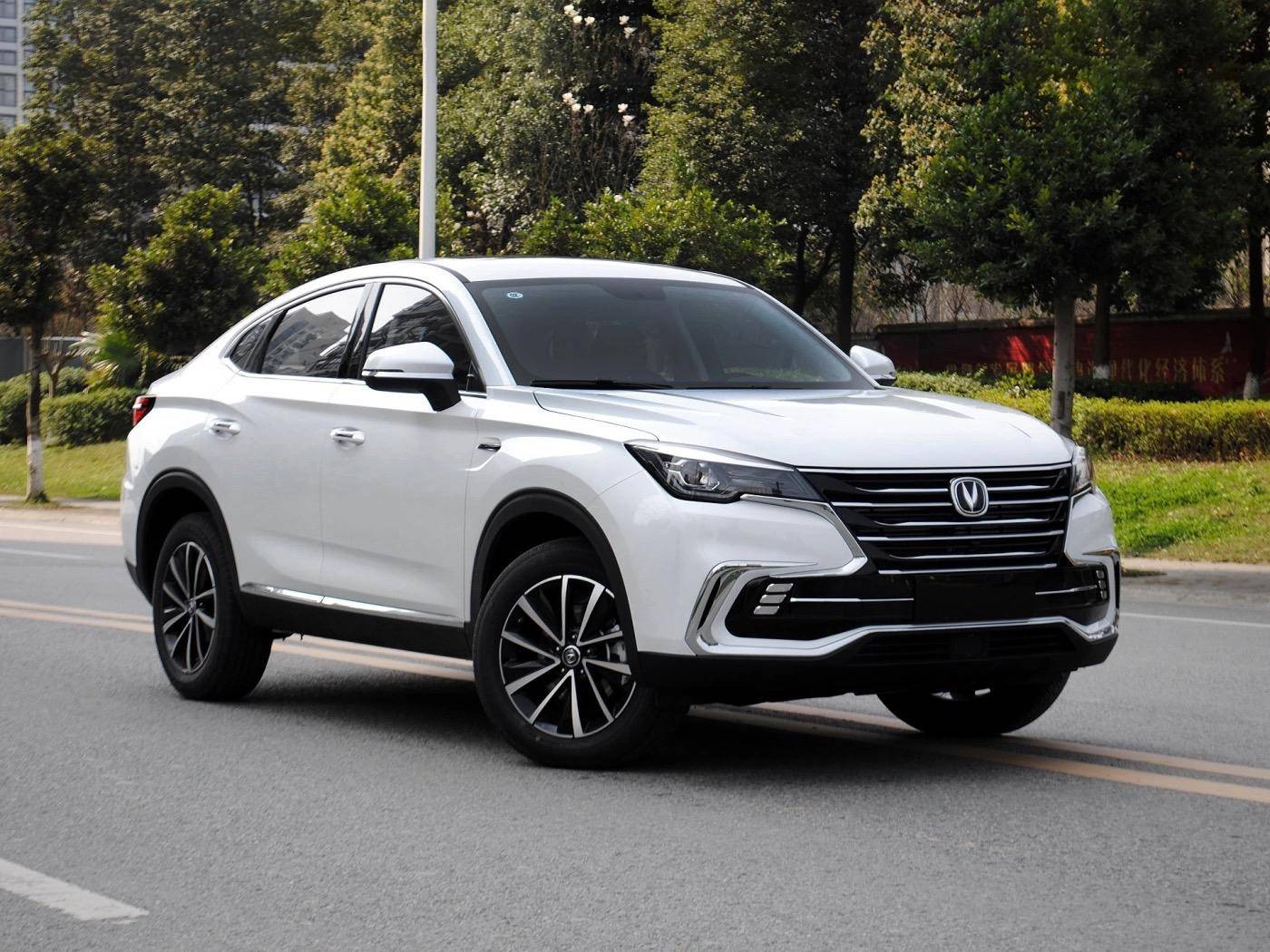 国产出品的轿跑suv!配233马力 8at,13万多就能买