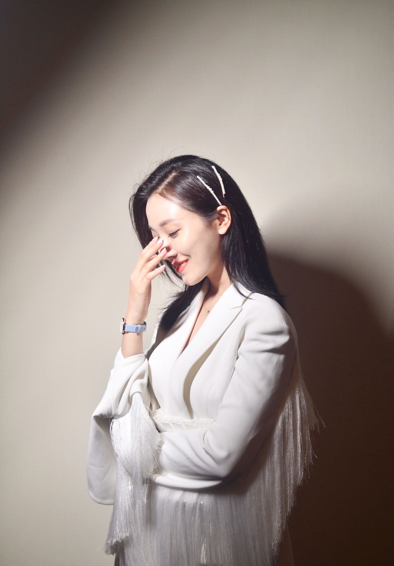 衣服要学菅纫姿穿才对,美若天仙,满满的仙气