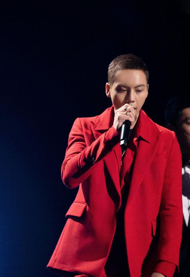 陈伟霆妈妈择儿媳标准曝光?杨颖热巴都不合格 网友:可惜了