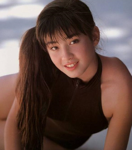 贵乃花是当时日本相扑最有名望的年轻选手,两人相识之后,迅速陷入了