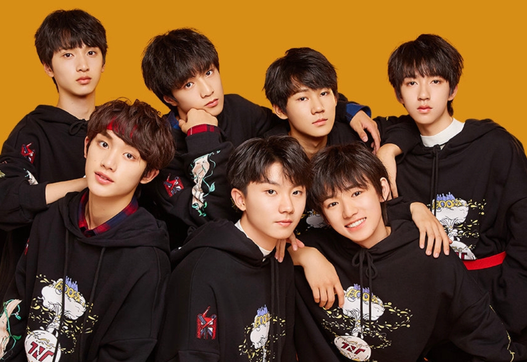 爱奇艺尖叫之夜座位图tf一团二团搞团建npc三人隔太远