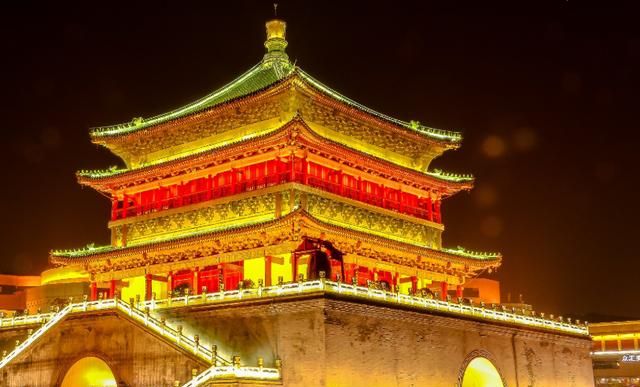 西安最"委屈"的景点,原本有着华丽夜灯|钟楼|西安|景点_新浪新闻