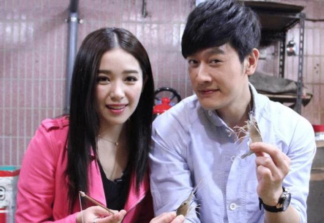 如今38岁的张勋杰还是单身,很多网友都猜测张勋杰是忘不掉旧人,曾经的