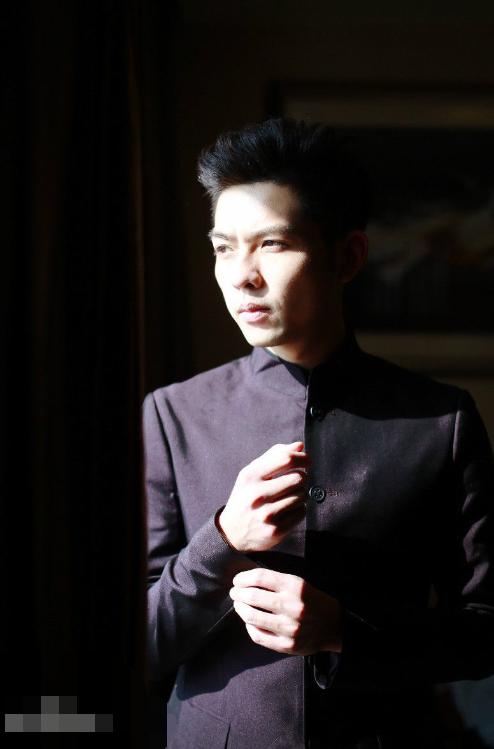 著名演员杨洪武突发心梗离世儿子清晨确认噩耗好友发文惹泪目