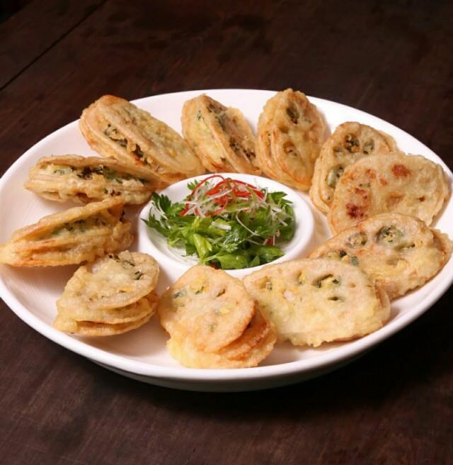 儿时吃的炸藕盒是一辈子的回忆,今天给大家推荐一道