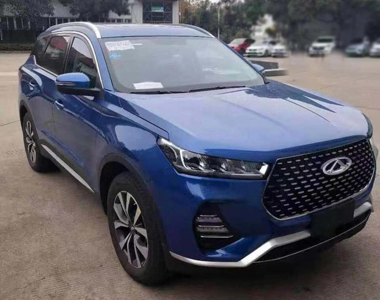 首台新款奇瑞瑞虎7实车到店,颜值逆袭,网友:这次要买车排队了