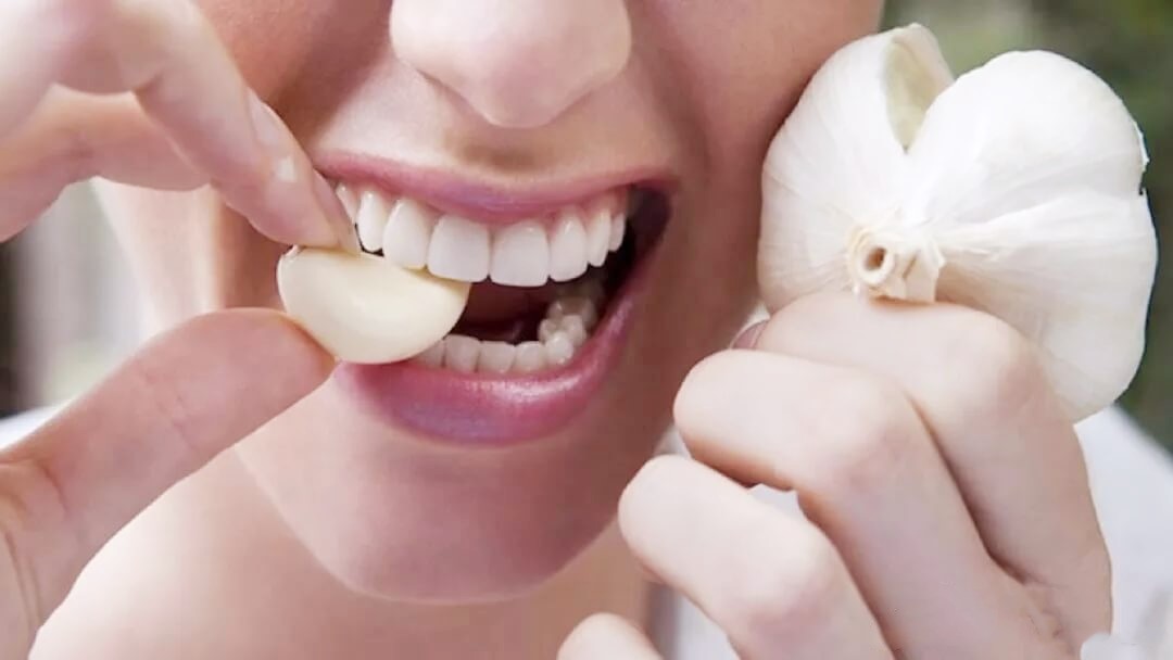 医生痛批吃大蒜杀幽门螺杆菌很无知别再折磨你的胃了