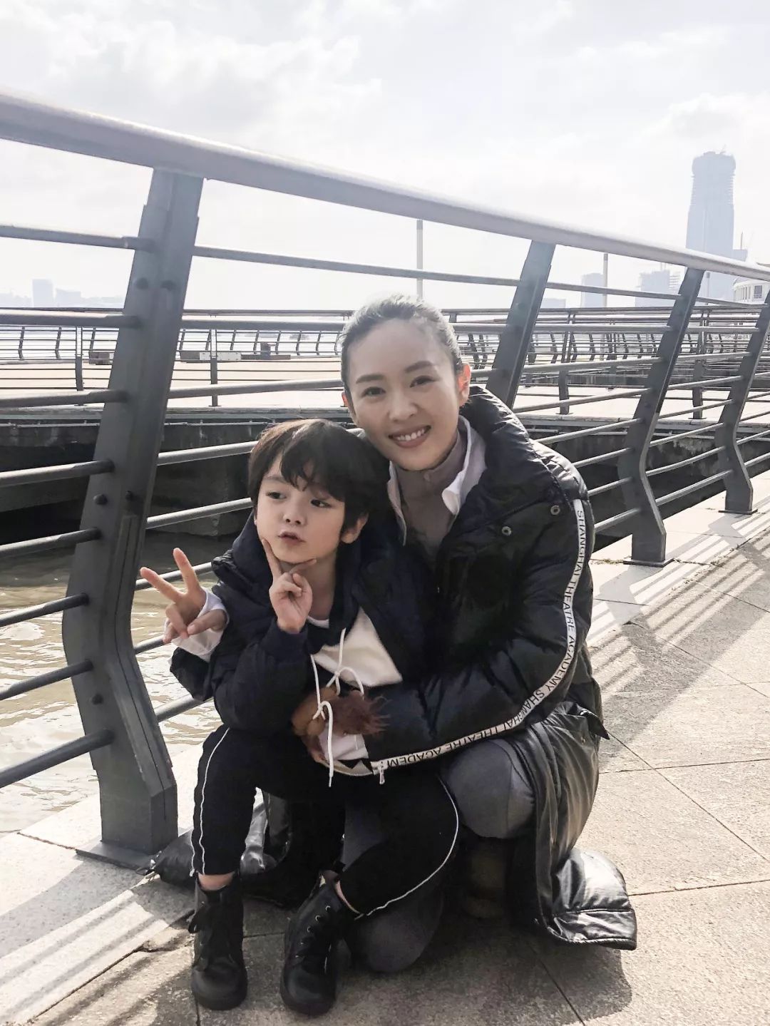 美代童星陈天雨三十而已已杀青呆萌可爱求抱抱