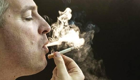 再想抽烟，这4个时间段也要忍住！原因说出，老烟民：咋不早说|烟民|香烟|时间段_新浪新闻