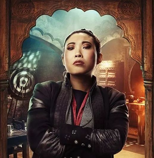 《勇敢者游戏2》作为爆米花片挺爽的,但有点尴尬,高潮不够给力