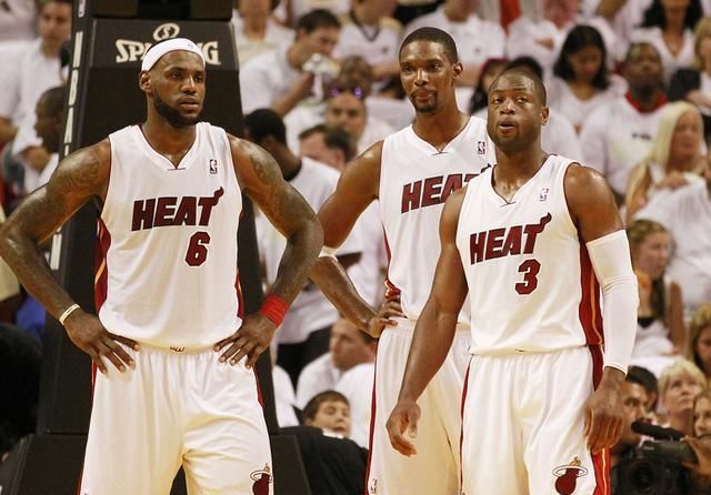 詹姆斯生涯最高61分19篮板19助攻,风尘四侠安东尼韦德保罗呢?