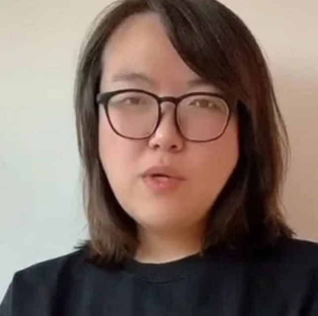 浪胃仙自称上学时是校草,看到他18岁素颜照,网友:校花还差不多