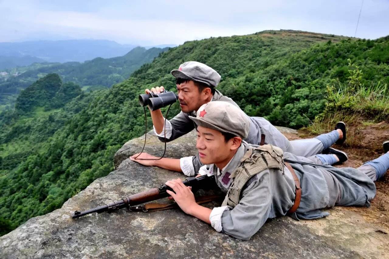 红军奇特一战:三个连的地方武装,凭什么打败两个旅的正规军?