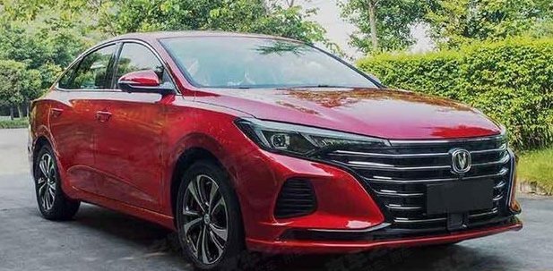 红黑配色颜值更高，长安逸动PLUS将于12月12日正式亮相