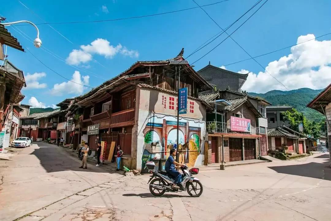 磨黑古镇位于云南省普洱市宁洱县的磨黑镇,相信很多人并不熟知,但它在