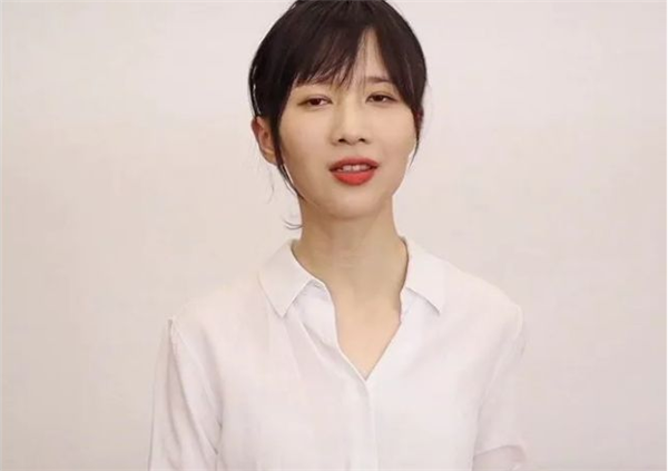 喊papi酱喊了四年到现在才知道她中文名幸亏没用这个出道