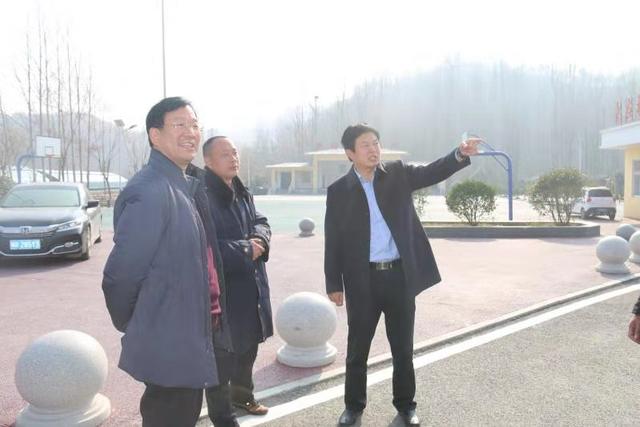 南召县委书记刘永国暗访调研脱贫攻坚工作